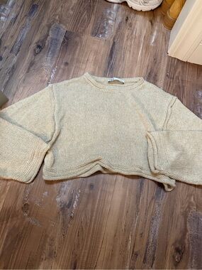Zara Cream Cropped Crewneck Knit Sweater